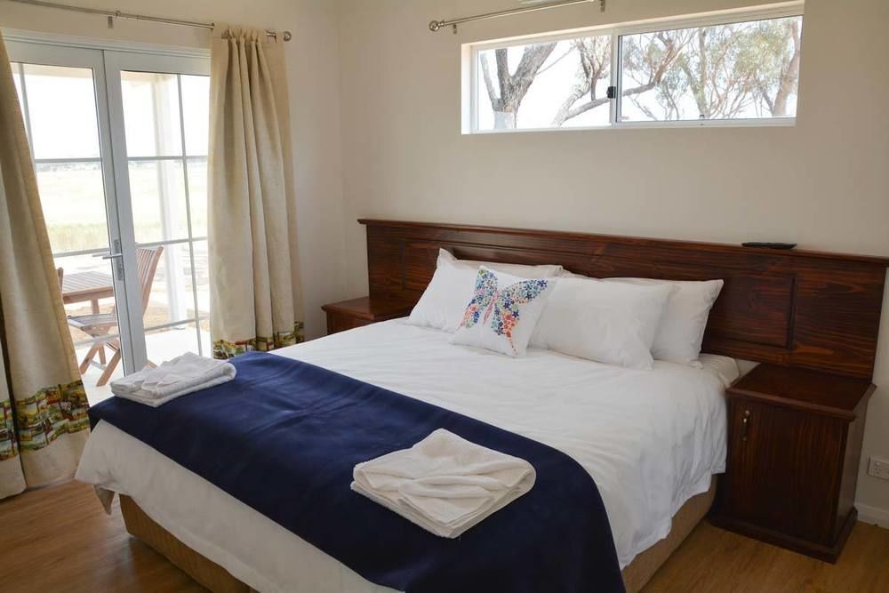 Mary'S Farm Cottages Kukerin Bagian luar foto