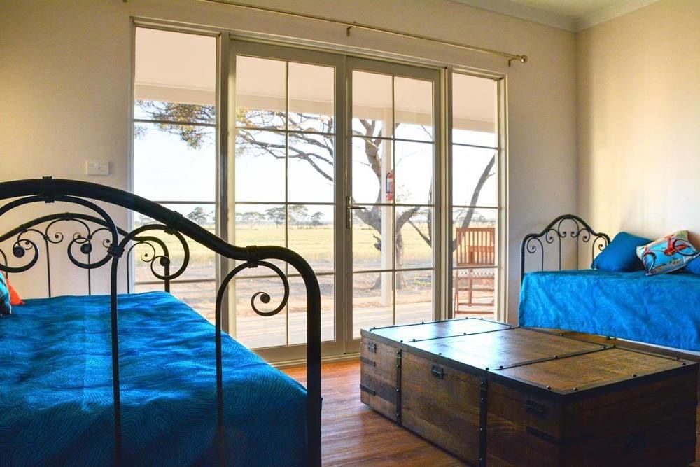 Mary'S Farm Cottages Kukerin Bagian luar foto